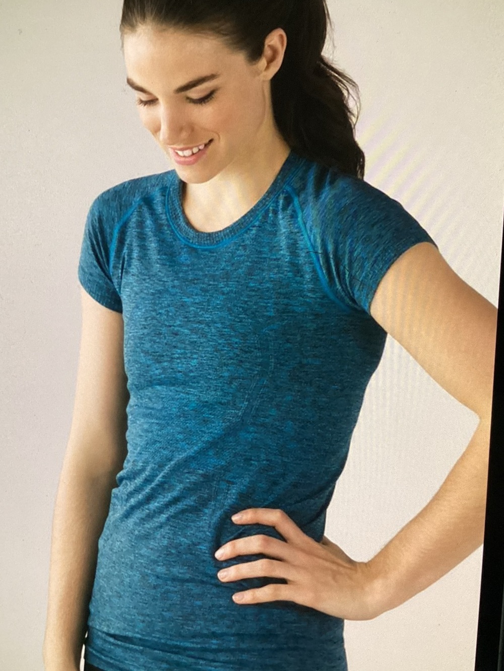 Lululemon Swiftly Tech Women’s Short Sleeve Crew in Heathered Kayak Blue